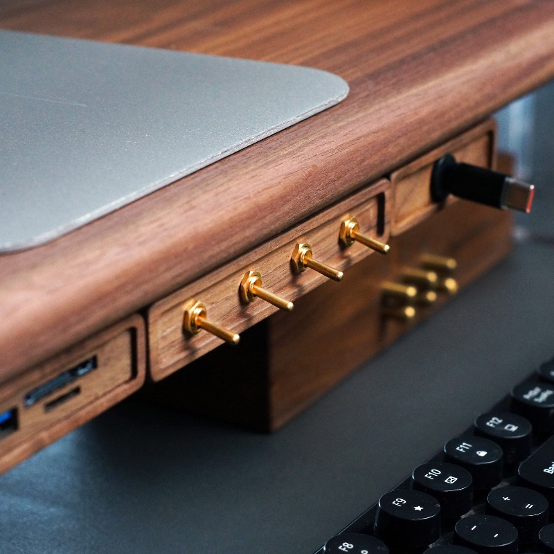 4-Wege Unabhängig Steuerbares  – Controller Charging Stand Bewertung und Preis